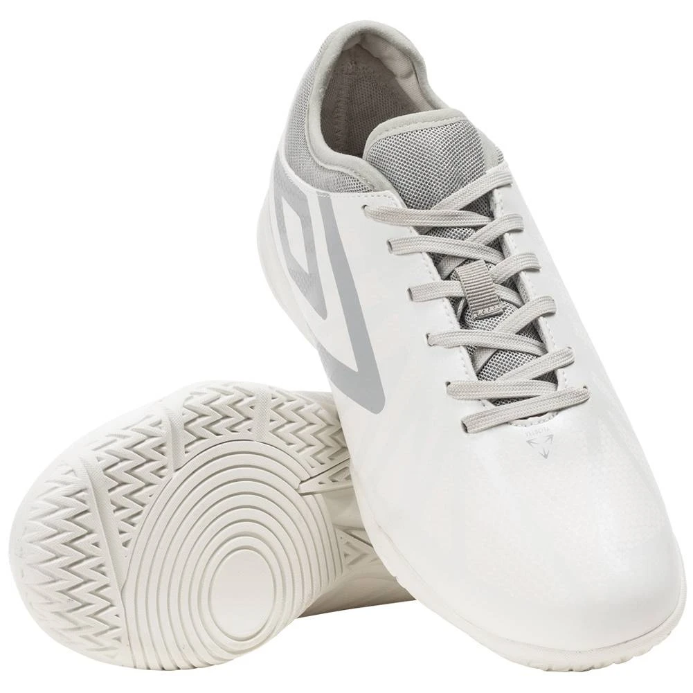 Umbro Velocita VI Club Indoor Hommes Chaussures De Foot En Salle 81695UKZ8 – Image 2