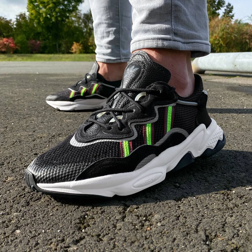 Adidas Originals OZWEEGO Sneakers EE7002 – Image 2